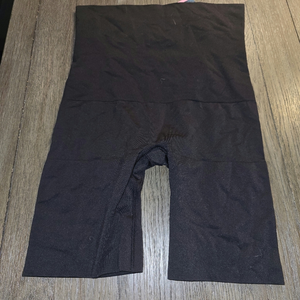 Maidenform Sz. 2xl Black Shapewear Shorts Nwt